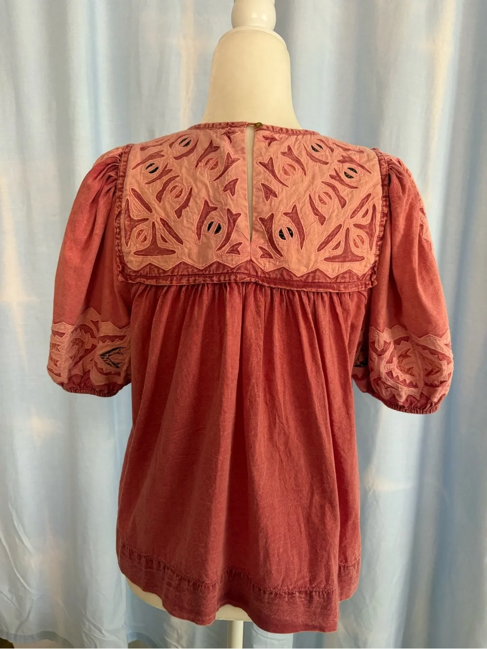 Ulla Johnson Aleida Embroidered Puff Sleeve Top size 8 sun faded rose coral.